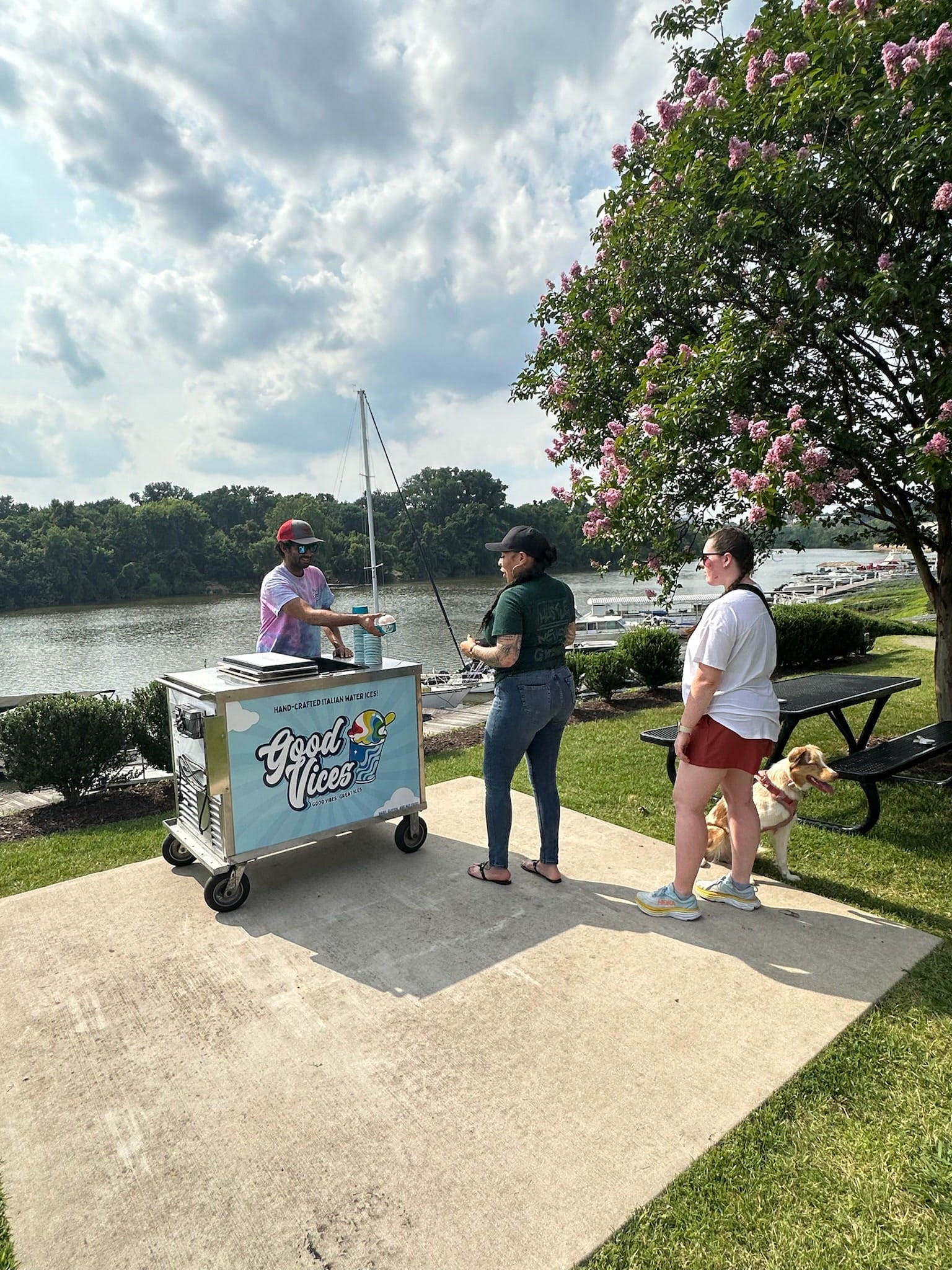 Serving customers from the cart